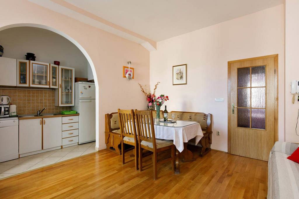Apartment Ana Split Buitenkant foto